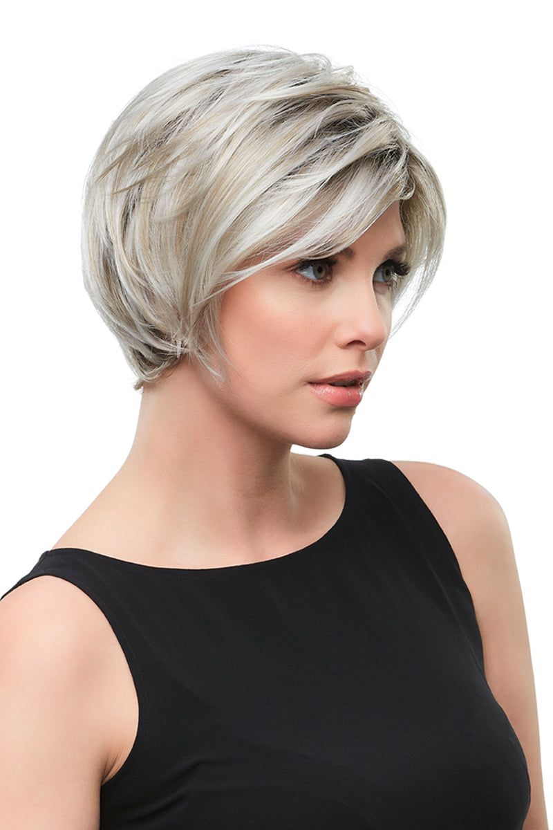 Female with progressive hair loss wearing the bob style Gabrielle petite wig in  shade FS17/101S18